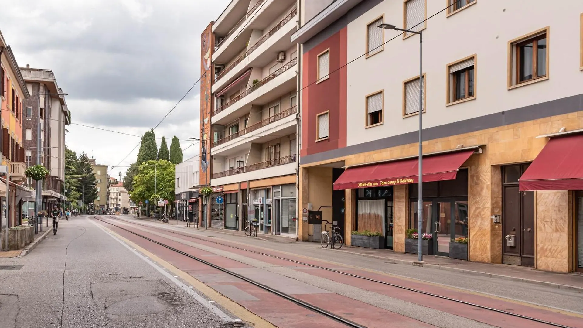 Italstay - Aspetti Shining 12 - 2 Min Tram Stop Padova 0*,  Italy